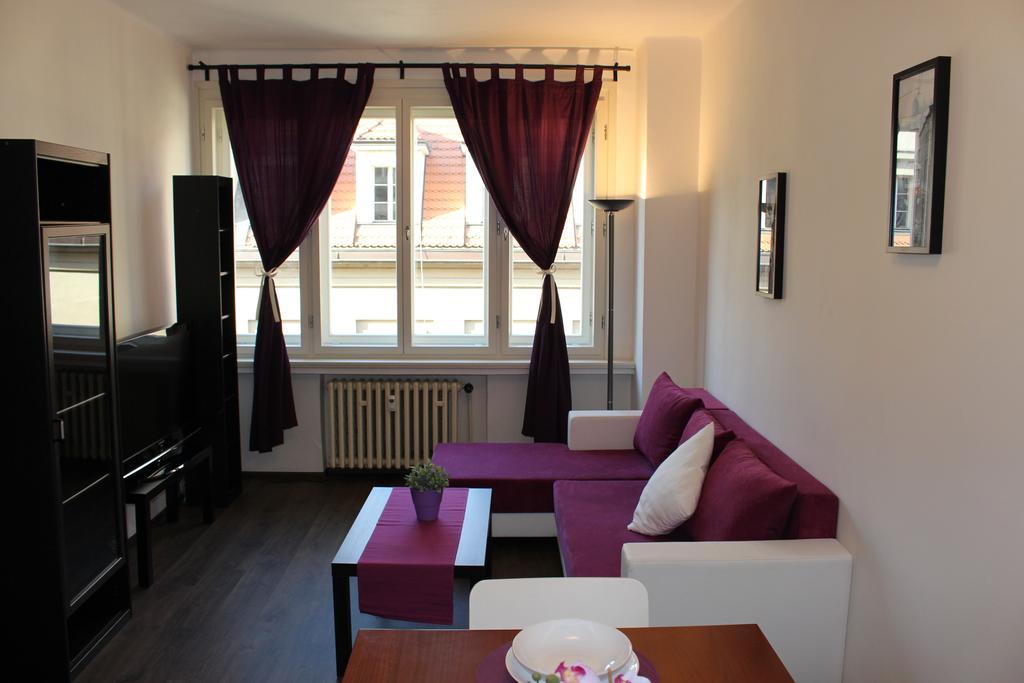 Go Native Prague Apartment Eksteriør billede